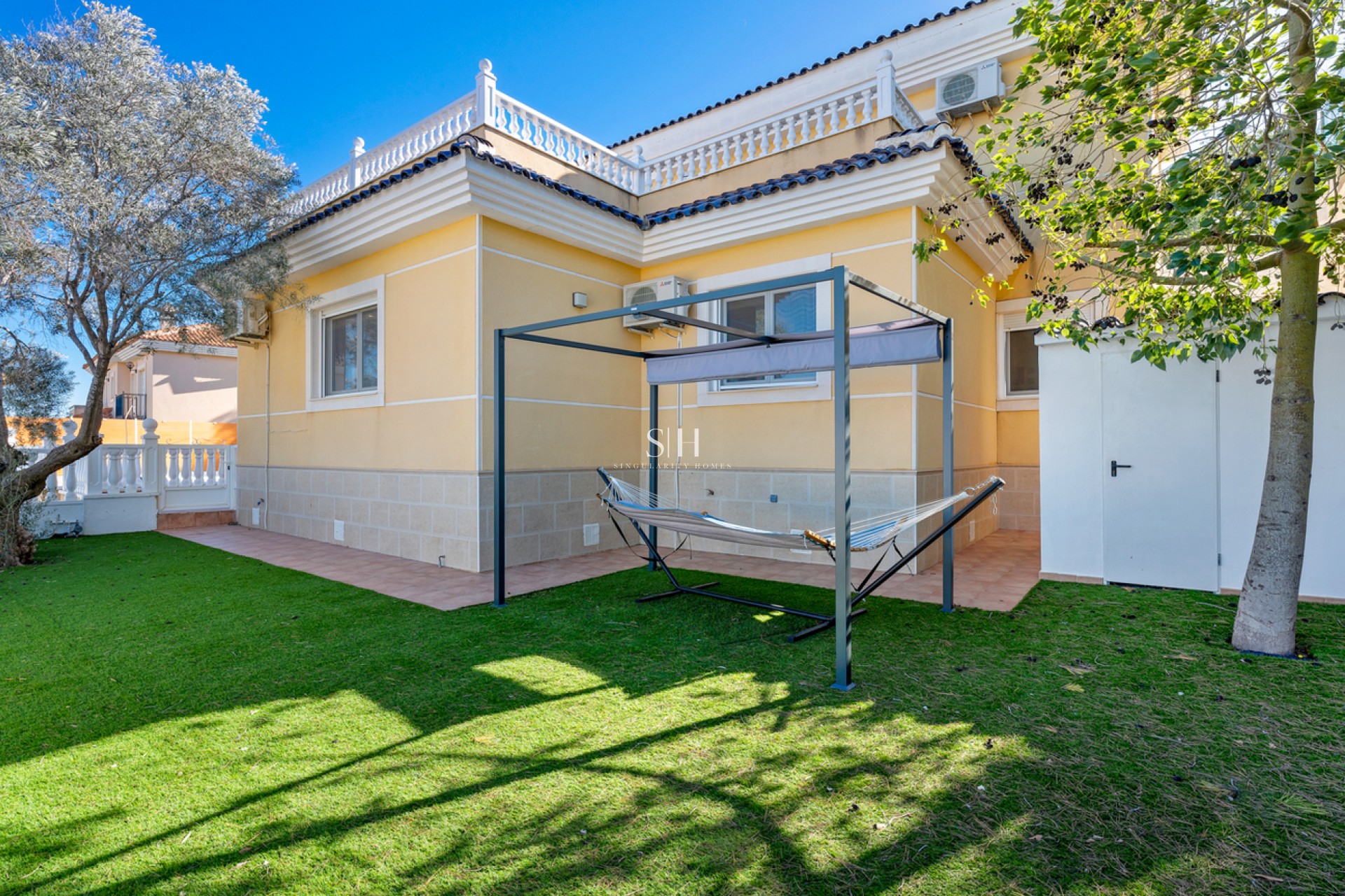 Resale - Villa - Ciudad De Las Comunicaciones - Costa Blanca