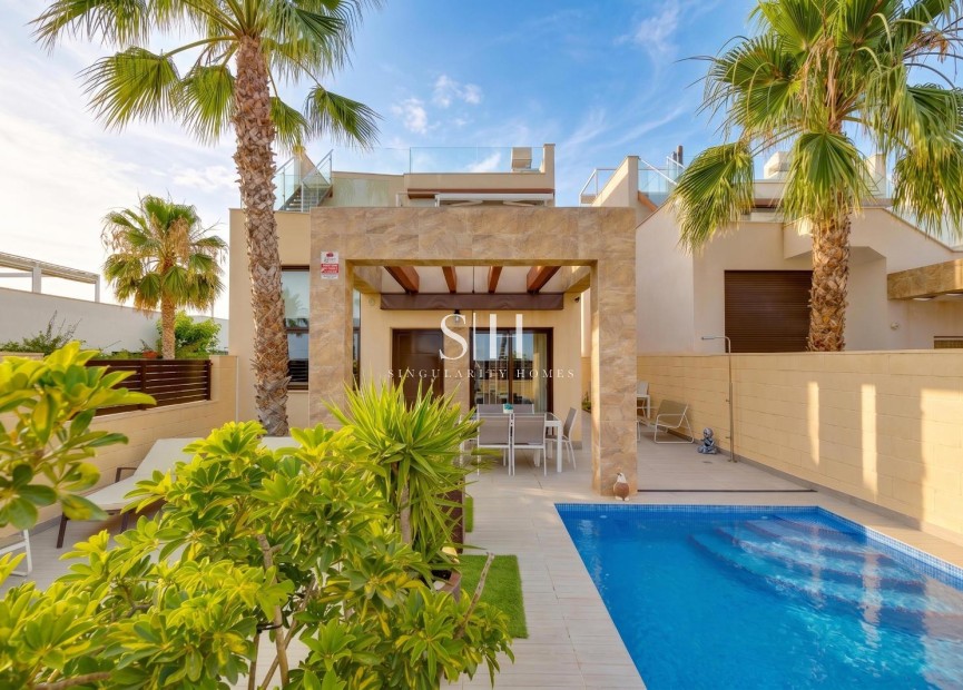 Resale - Villa - Ciudad Quesada - Pueblo Bravo