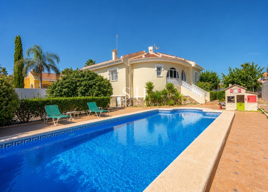 Resale - Villa - Ciudad Quesada