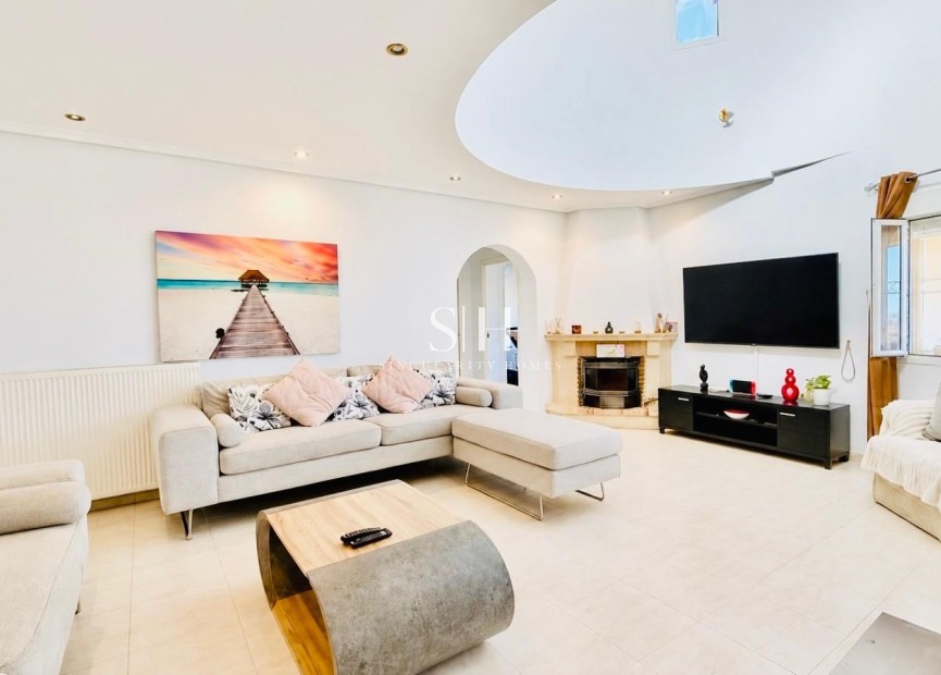 Resale - Villa - Ciudad Quesada