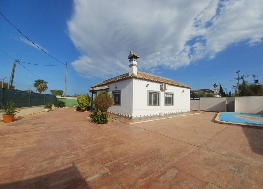 Resale - Villa - cuevas de marin - Inland