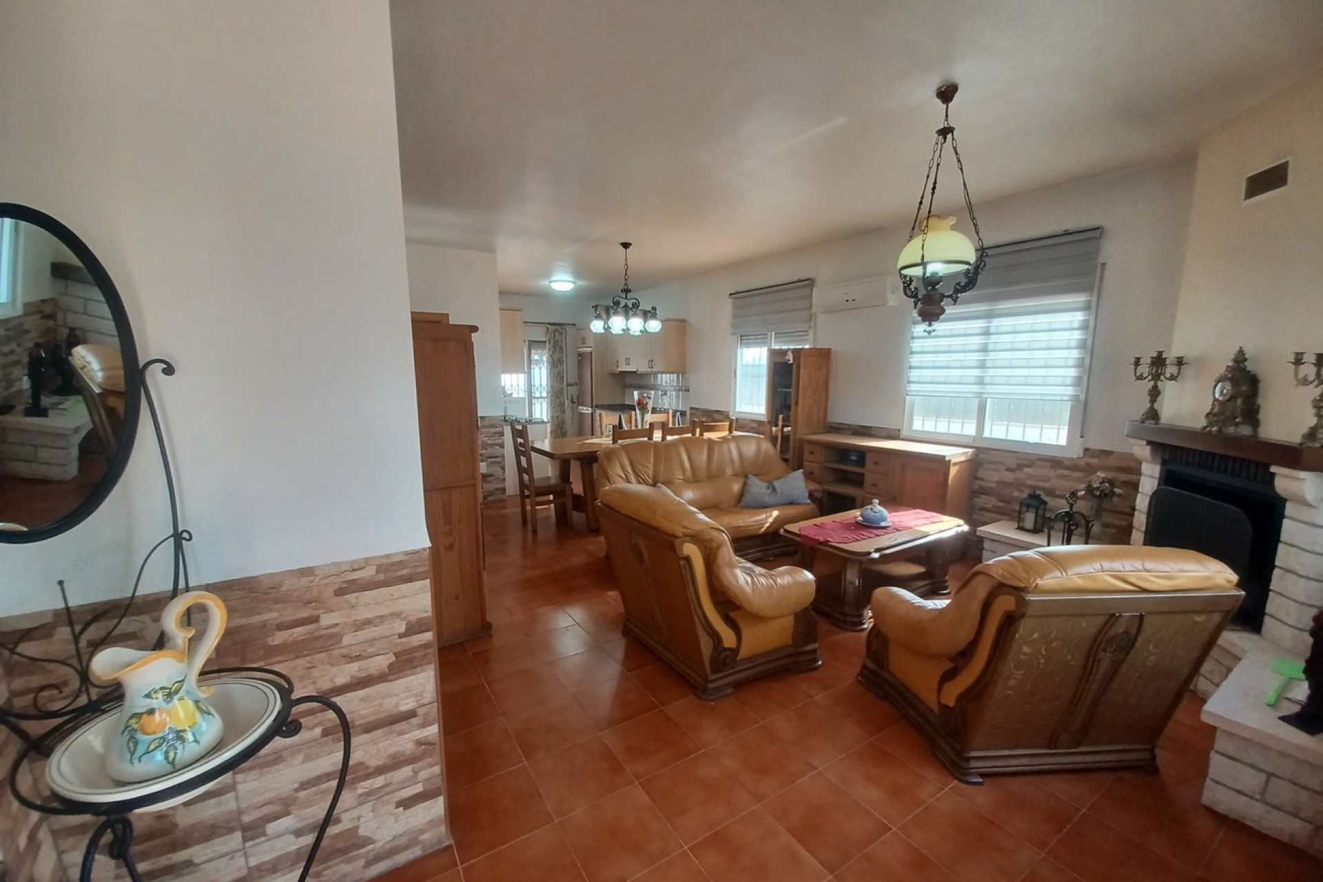 Resale - Villa - cuevas de marin - Inland