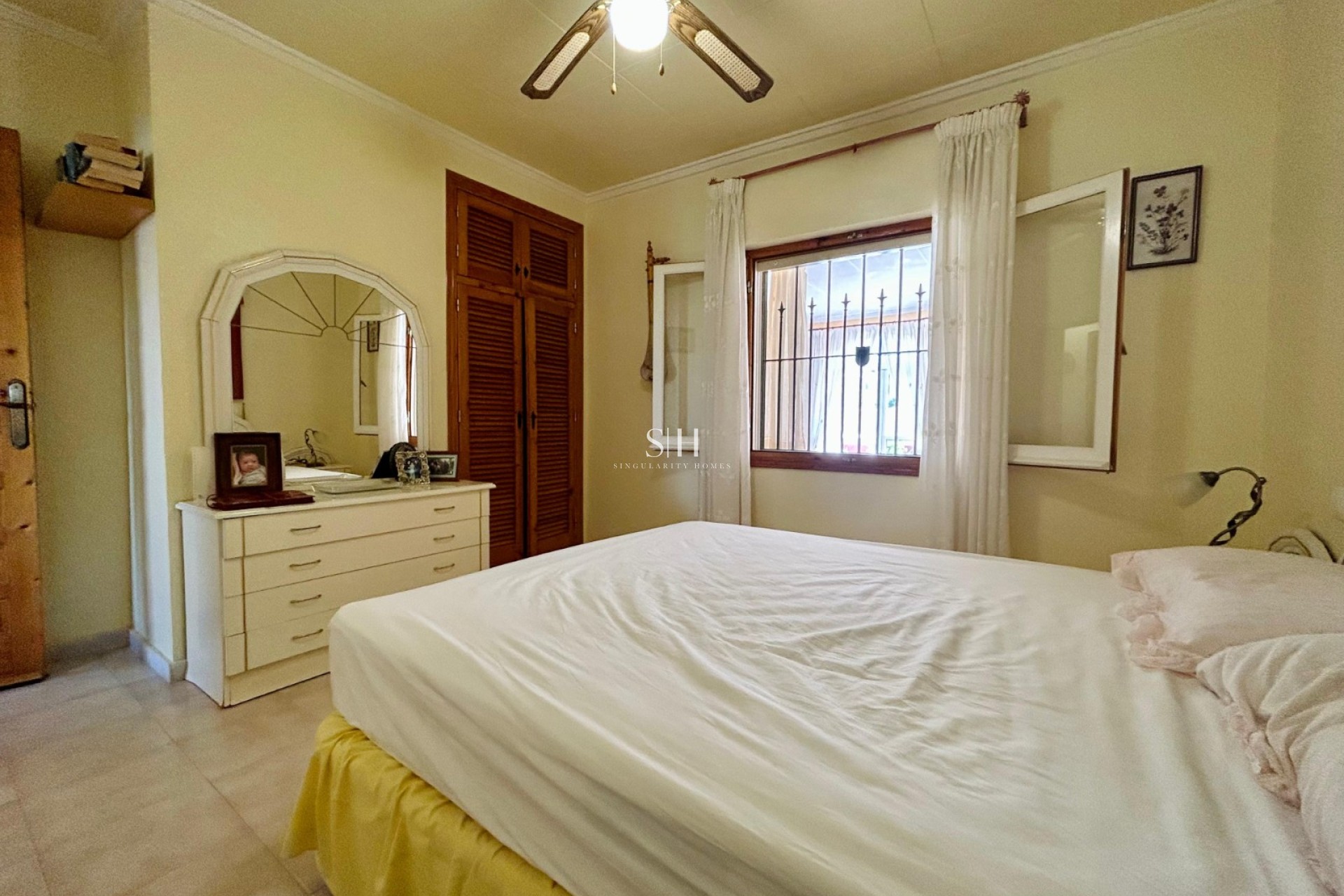 Resale - Villa - El Chaparral - Inland