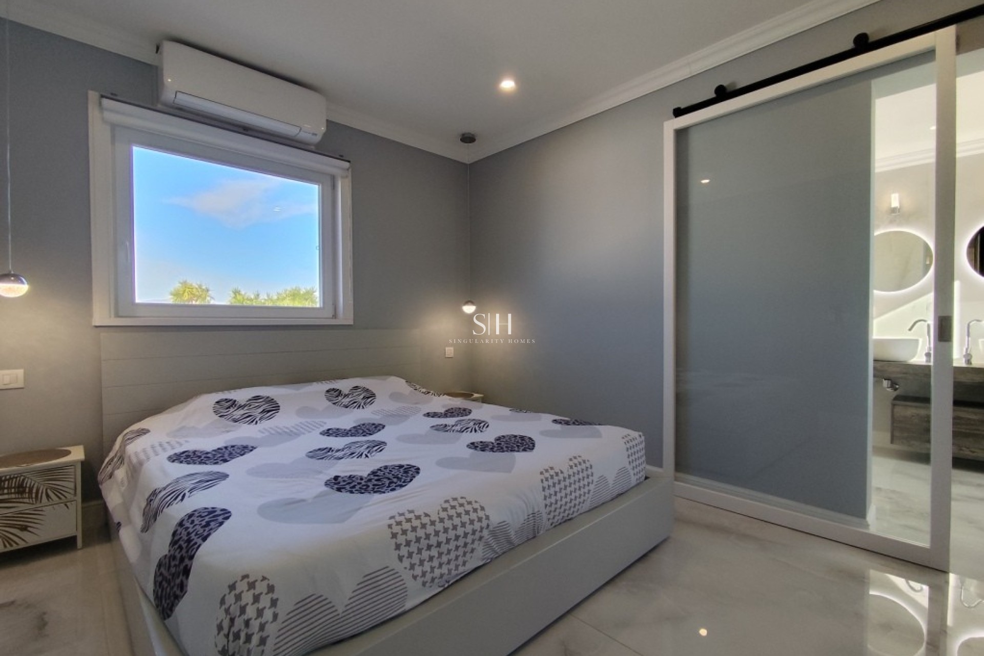Resale - Villa - El Mudamiento