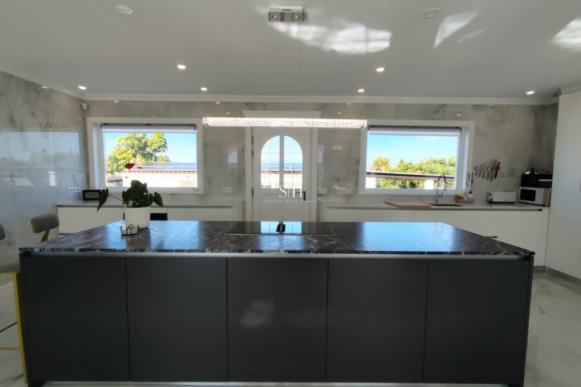 Resale - Villa - El Mudamiento