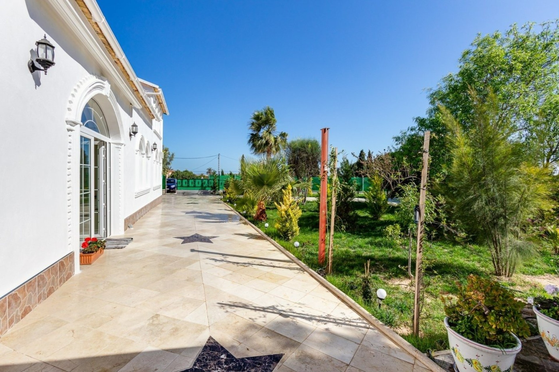 Resale - Villa - La marina - Alicante