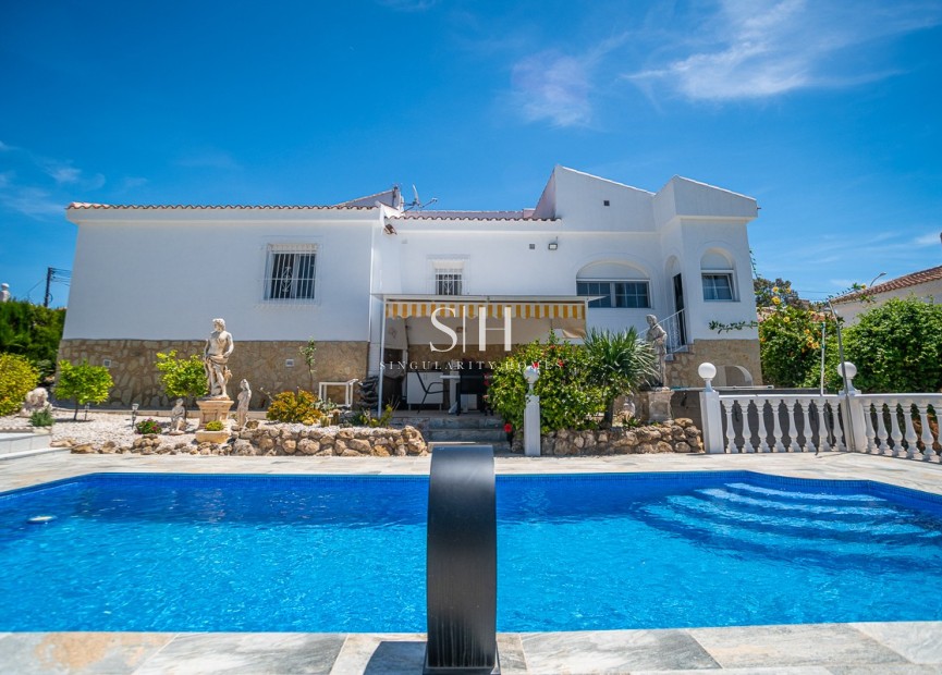 Resale - Villa - La marina - Costa Blanca