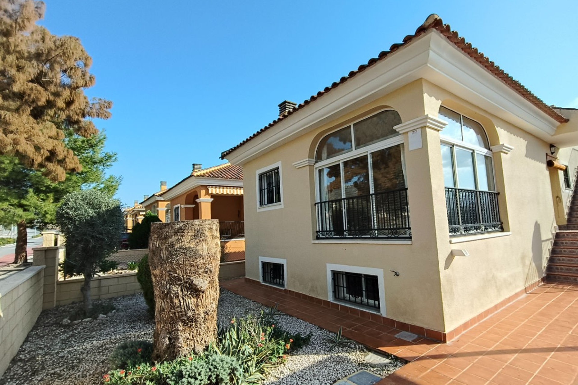 Resale - Villa - La Romana - Inland