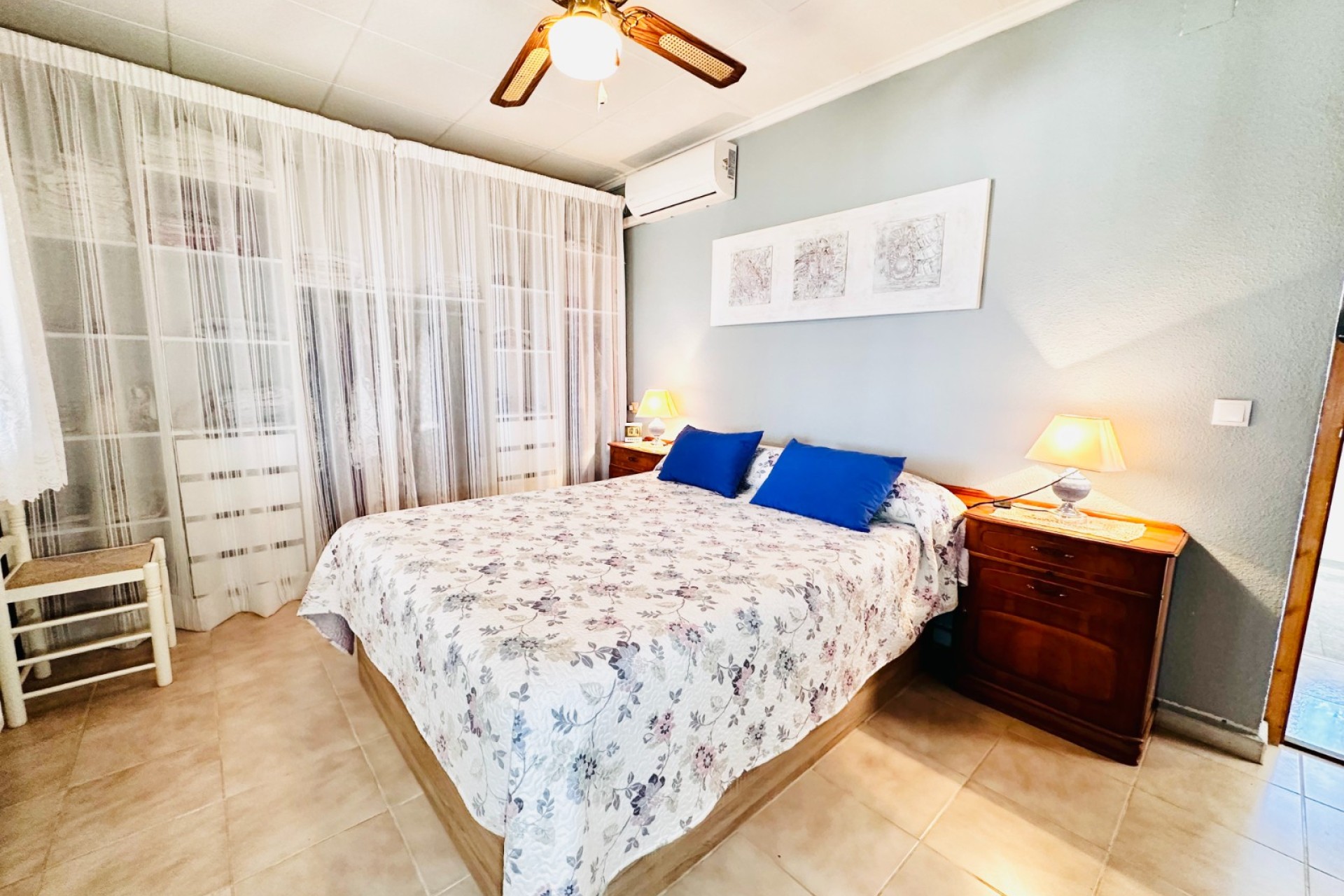 Resale - Villa - La Siesta - Costa Blanca