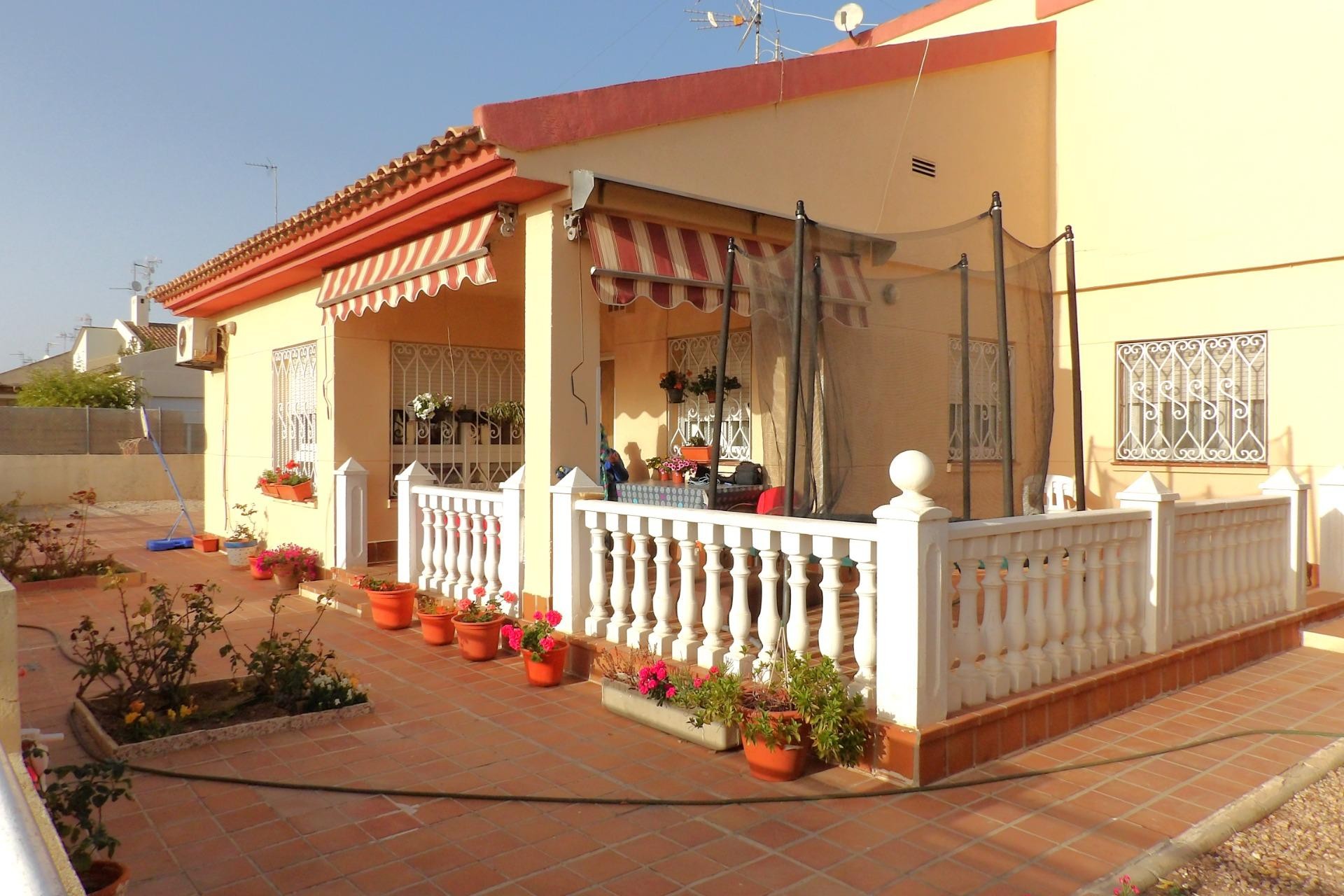 Resale - Villa - Los Alcázares - Pueblo Patricia