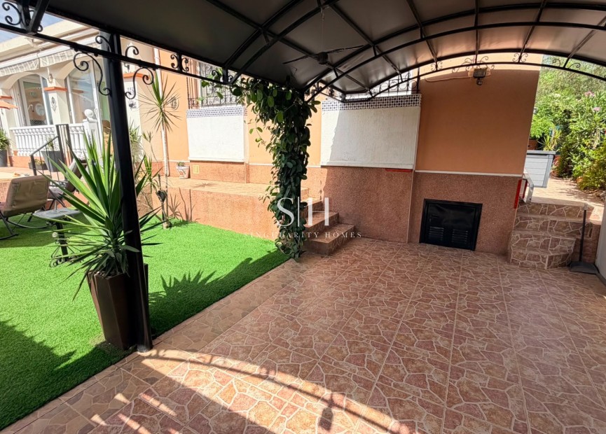 Resale - Villa - Los Montesinos - Costa Blanca
