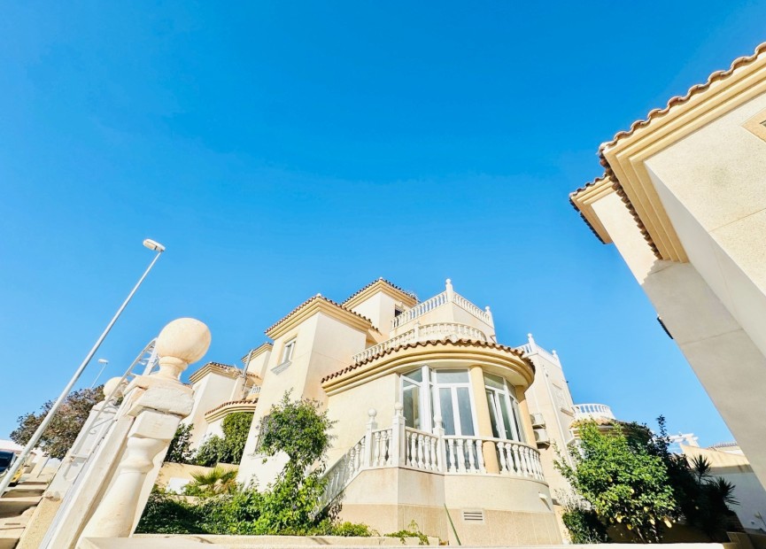 Resale - Villa - Orihuela Costa - Costa Blanca