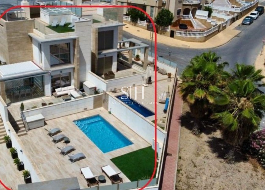 Resale - Villa - Orihuela Costa - Costa Blanca