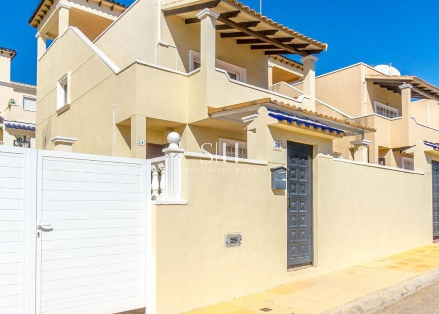 Resale - Villa - Orihuela Costa - Costa Blanca
