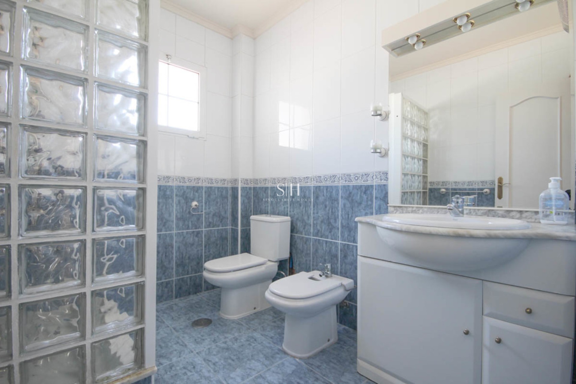 Resale - Villa - Orihuela Costa - Costa Blanca