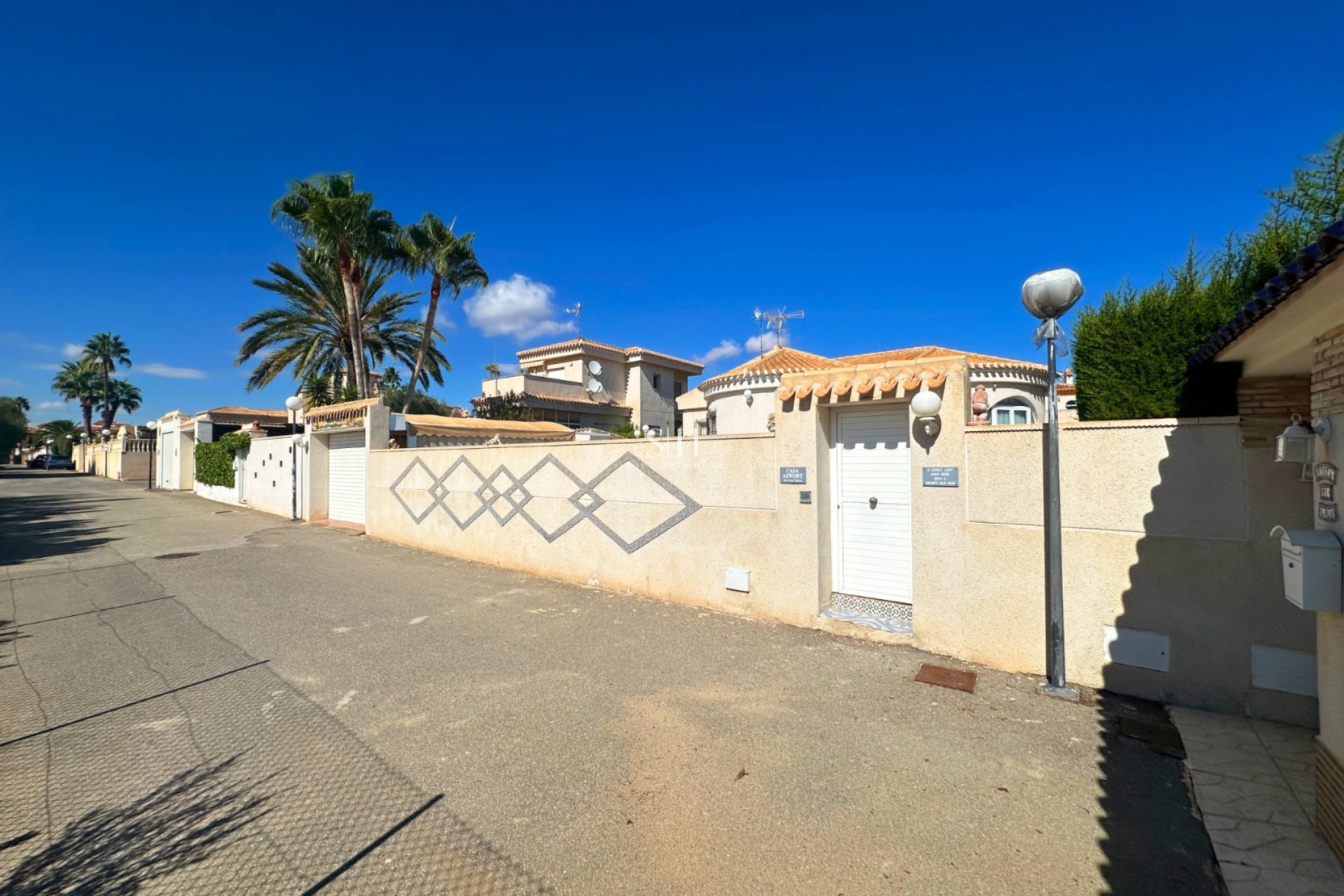 Resale - Villa - Orihuela Costa - Costa Blanca