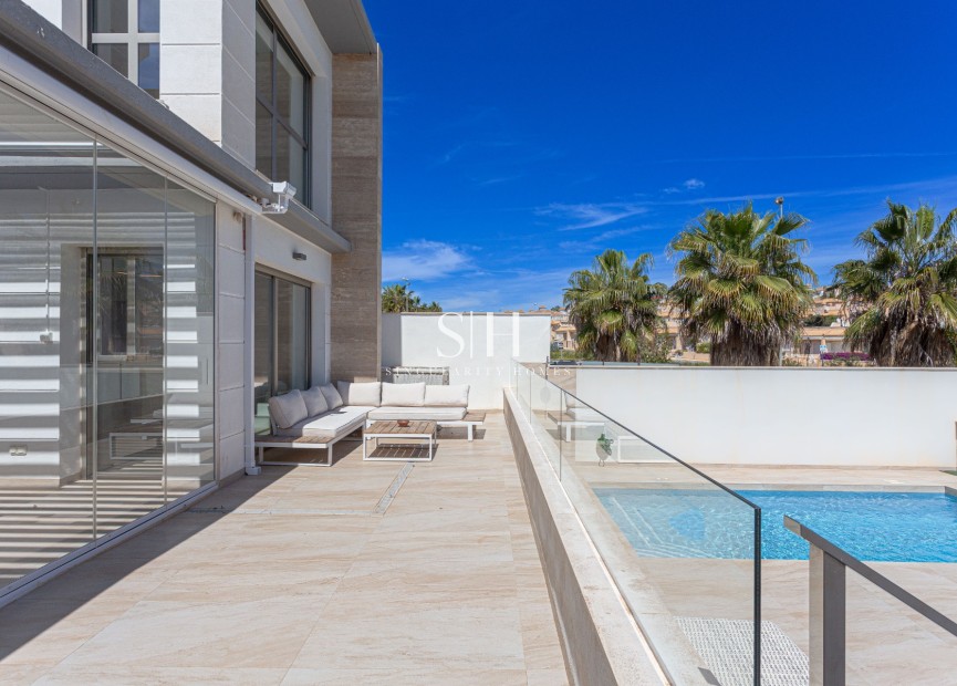 Resale - Villa - Orihuela Costa - Costa Blanca