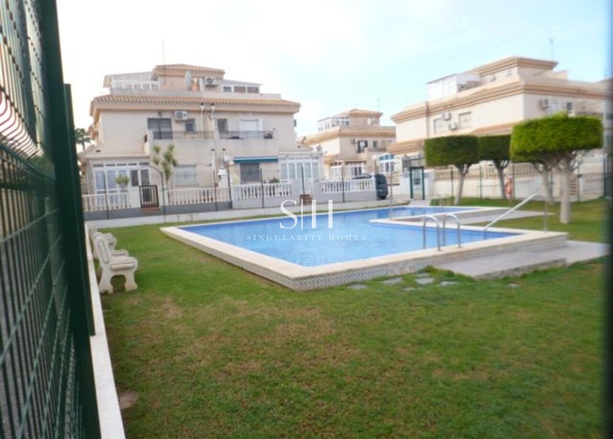 Resale - Villa - Orihuela Costa - Costa Blanca