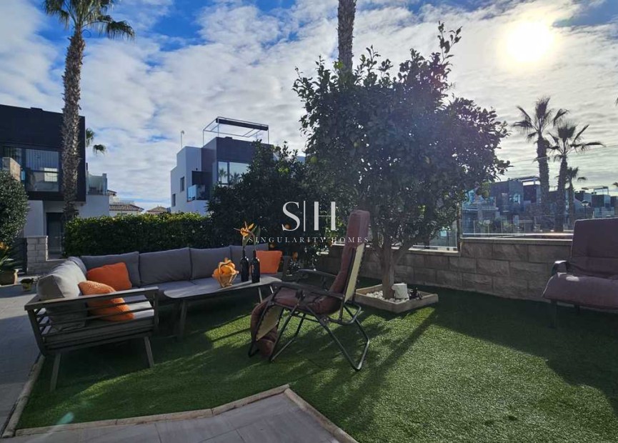 Resale - Villa - Orihuela Costa - Costa Blanca