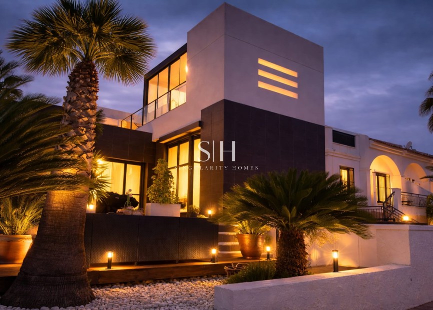 Resale - Villa - Orihuela Costa - Costa Blanca