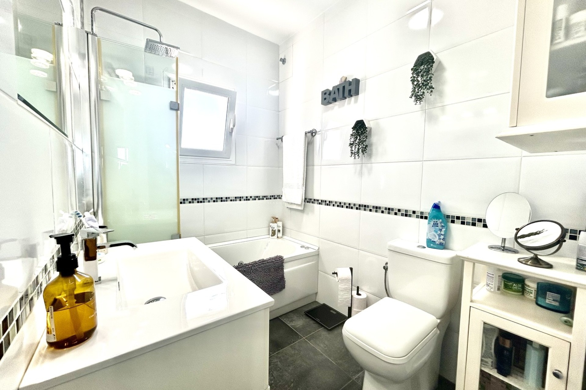 Resale - Villa - Orihuela Costa - Costa Blanca