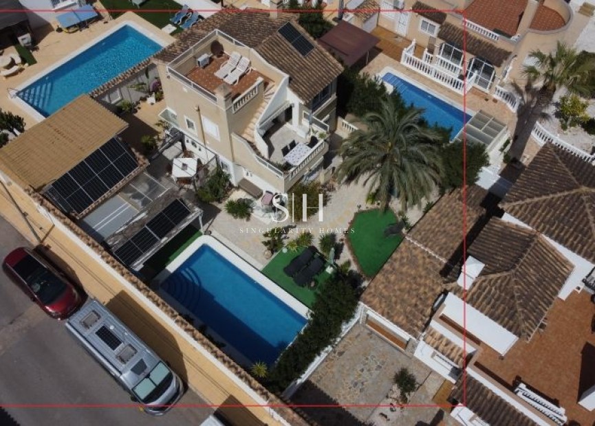 Resale - Villa - Orihuela Costa - Costa Blanca