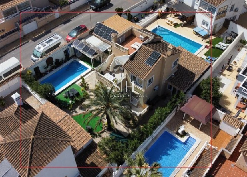 Resale - Villa - Orihuela Costa - Costa Blanca