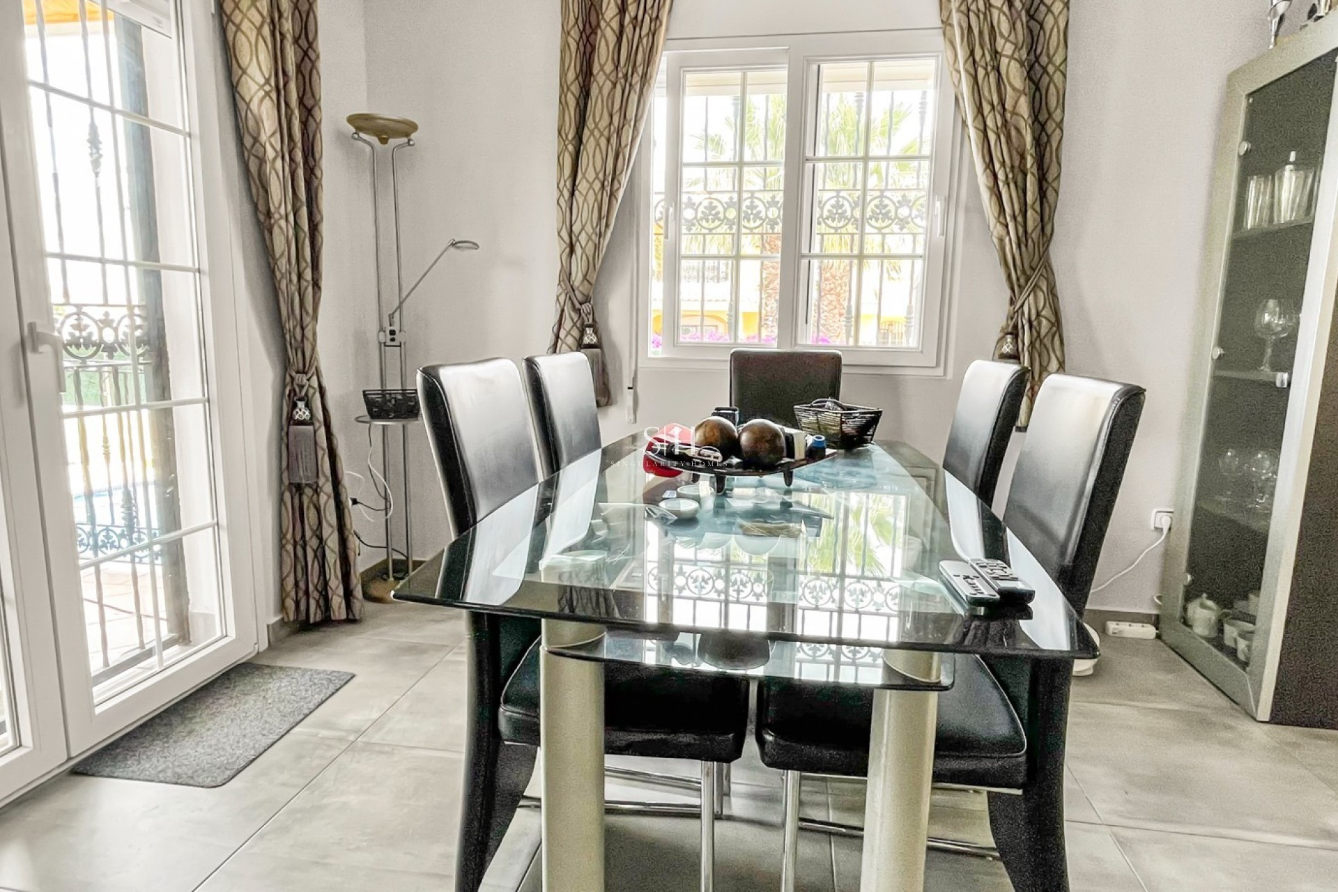 Resale - Villa - Orihuela Costa - Costa Blanca