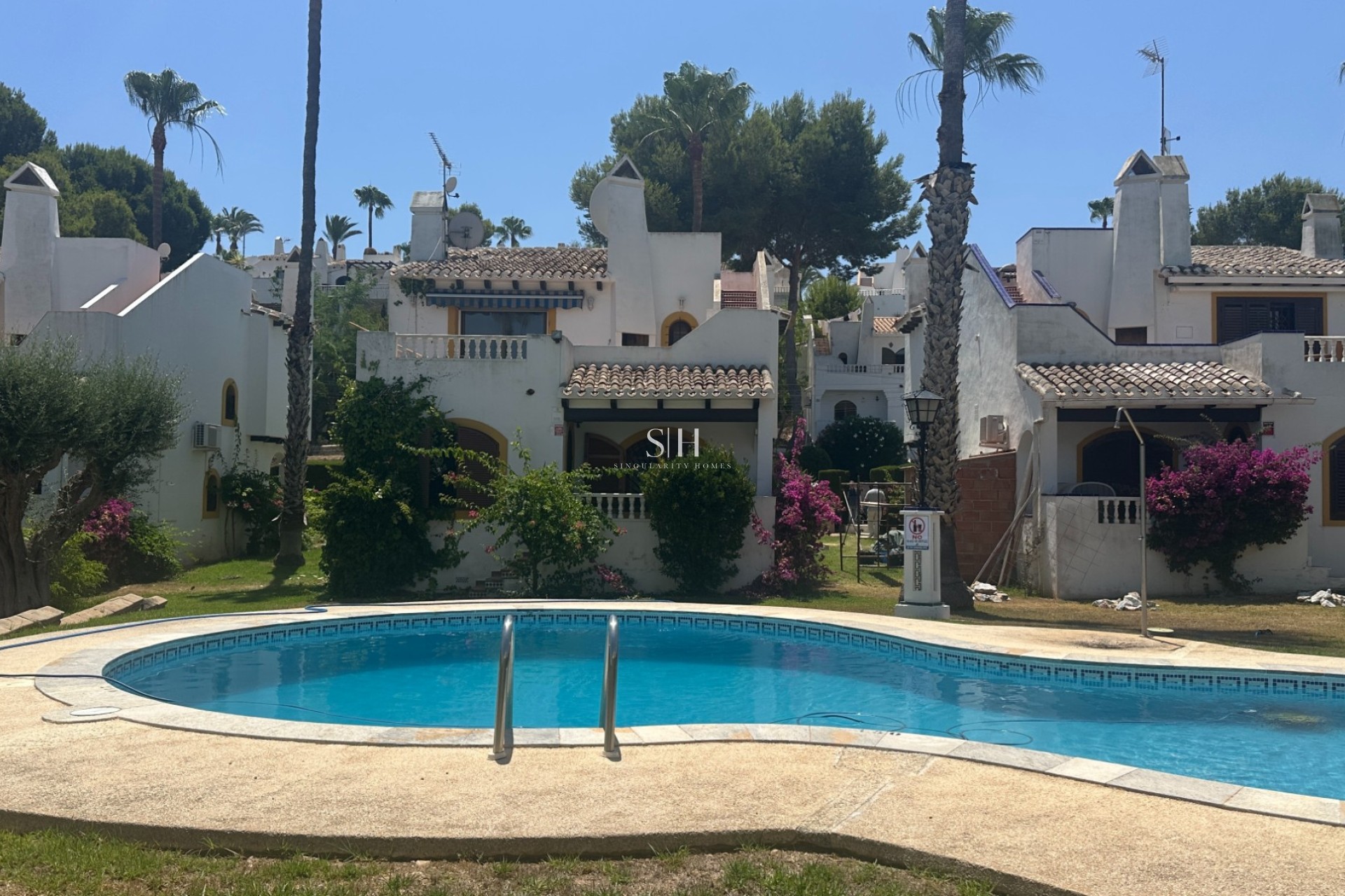 Resale - Villa - Orihuela Costa - Costa Blanca