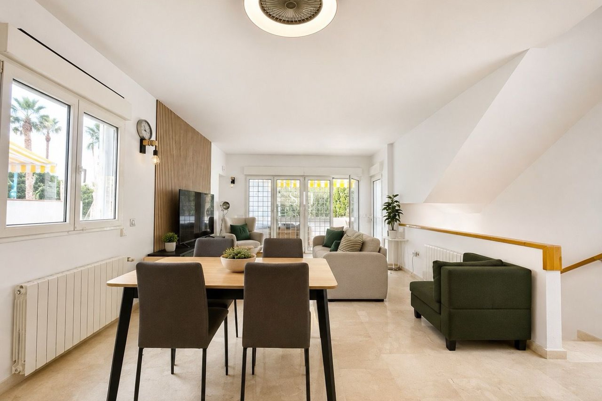 Resale - Villa - Orihuela Costa - Costa Blanca