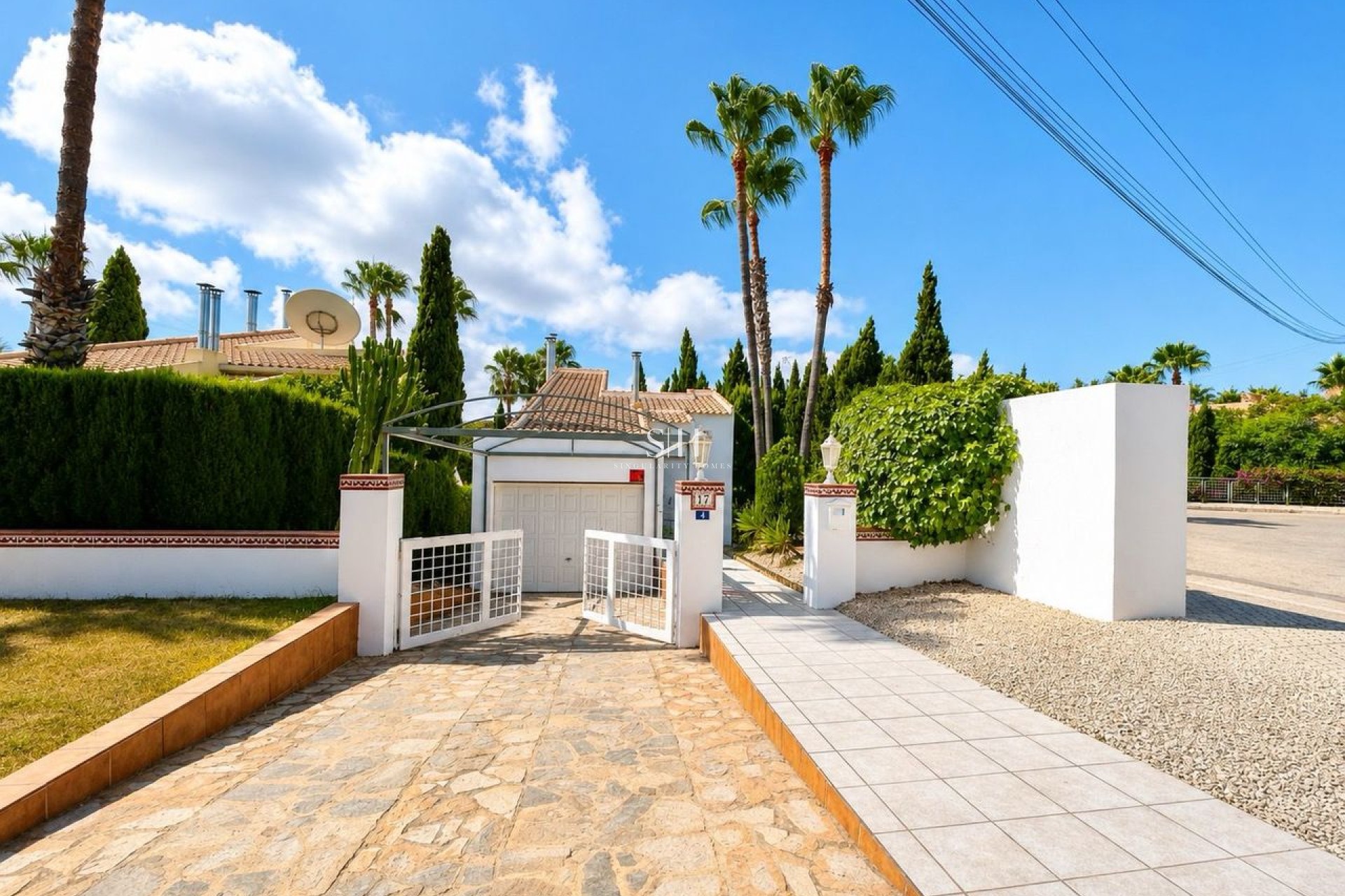 Resale - Villa - Orihuela Costa - Costa Blanca