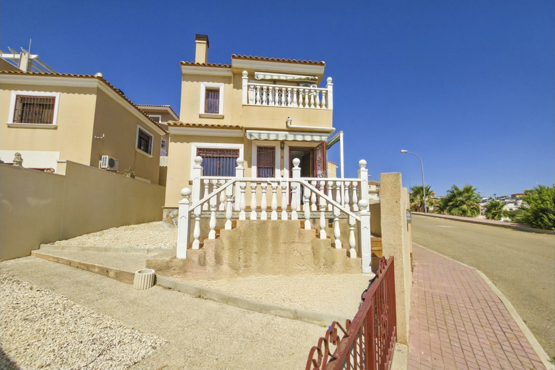 Resale - Villa - Orihuela Costa - Costa Blanca