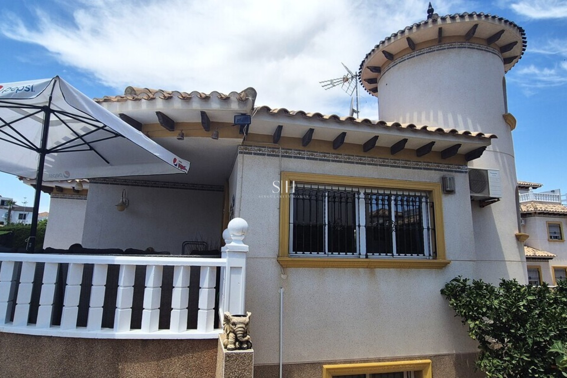 Resale - Villa - Orihuela Costa - Costa Blanca