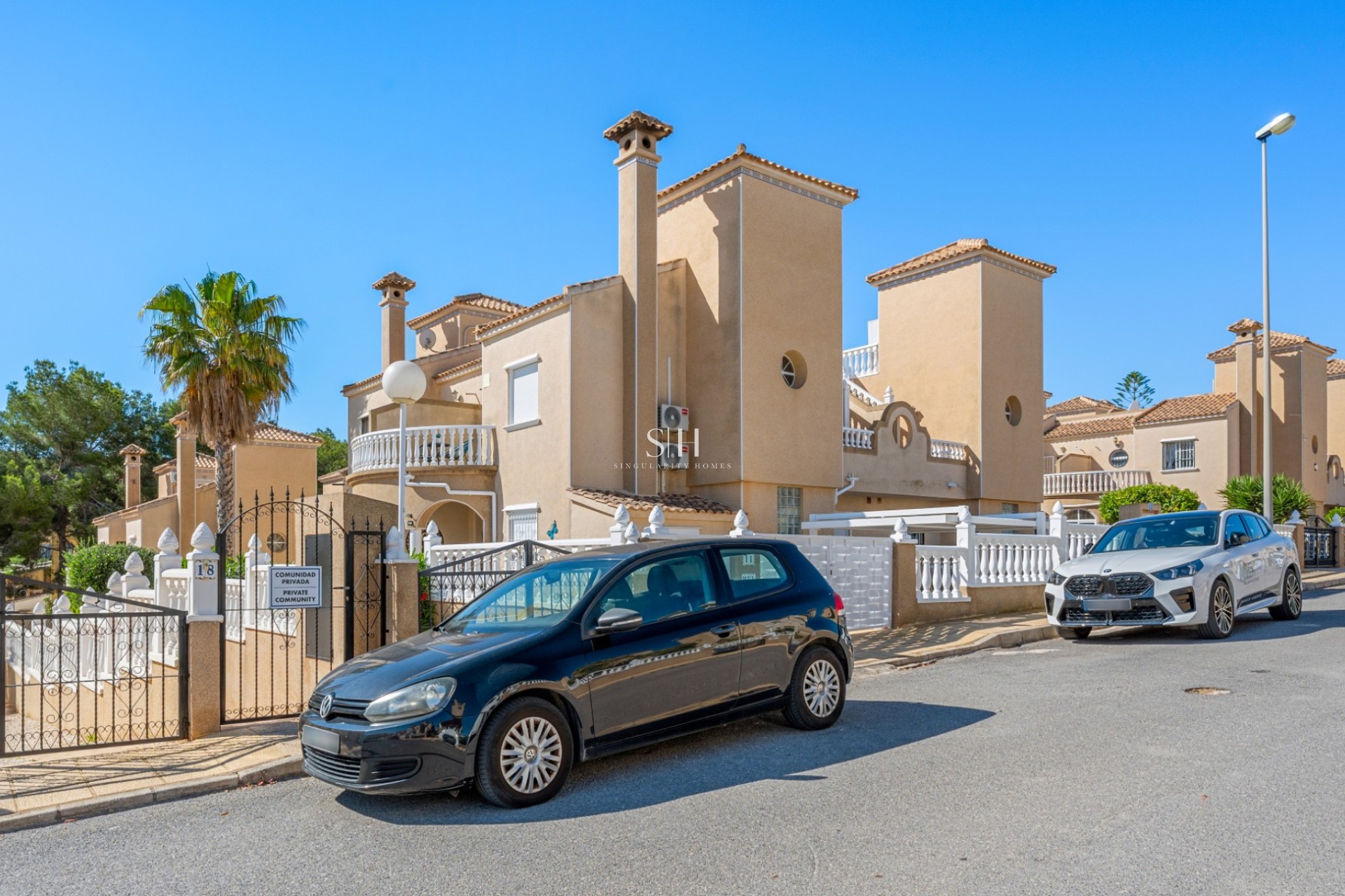Resale - Villa - Orihuela Costa - Costa Blanca