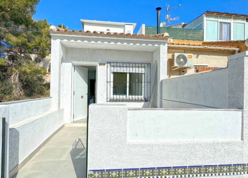 Resale - Villa - Orihuela Costa - Costa Blanca