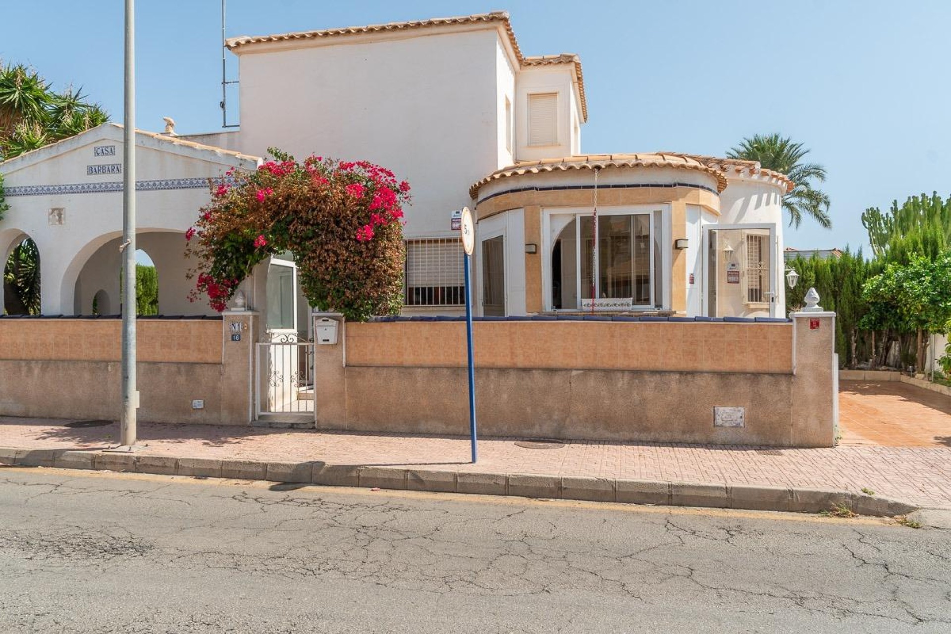 Resale - Villa - Orihuela Costa - La Florida