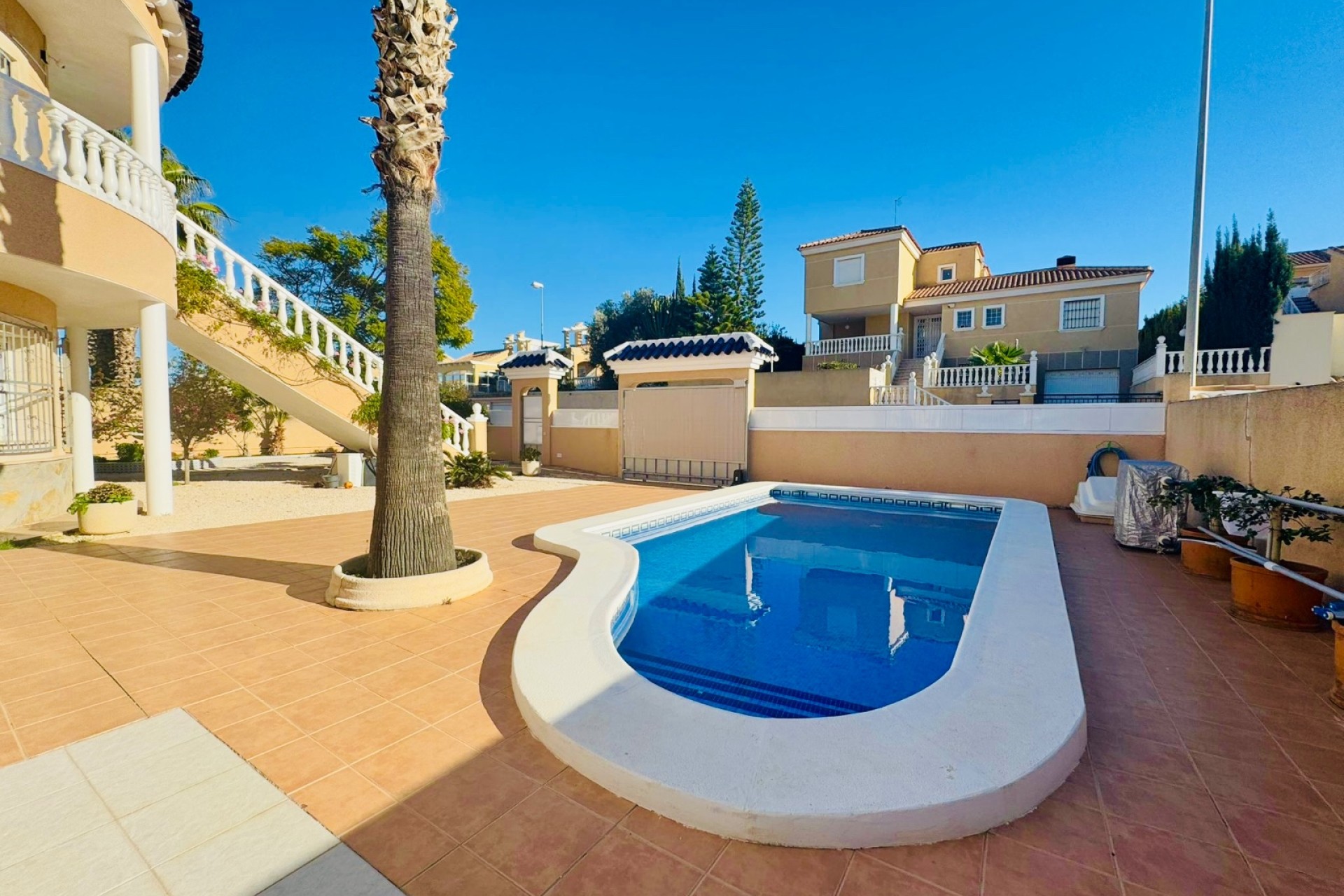 Resale - Villa - Orihuela Costa - La Florida