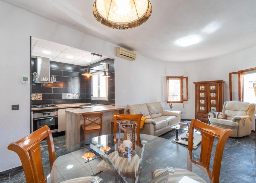 Resale - Villa - Orihuela Costa - La Florida