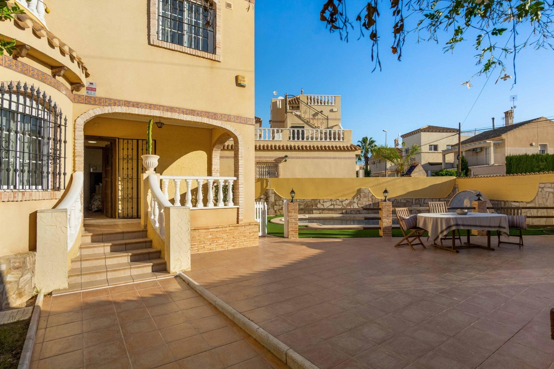 Resale - Villa - Orihuela Costa - La Florida