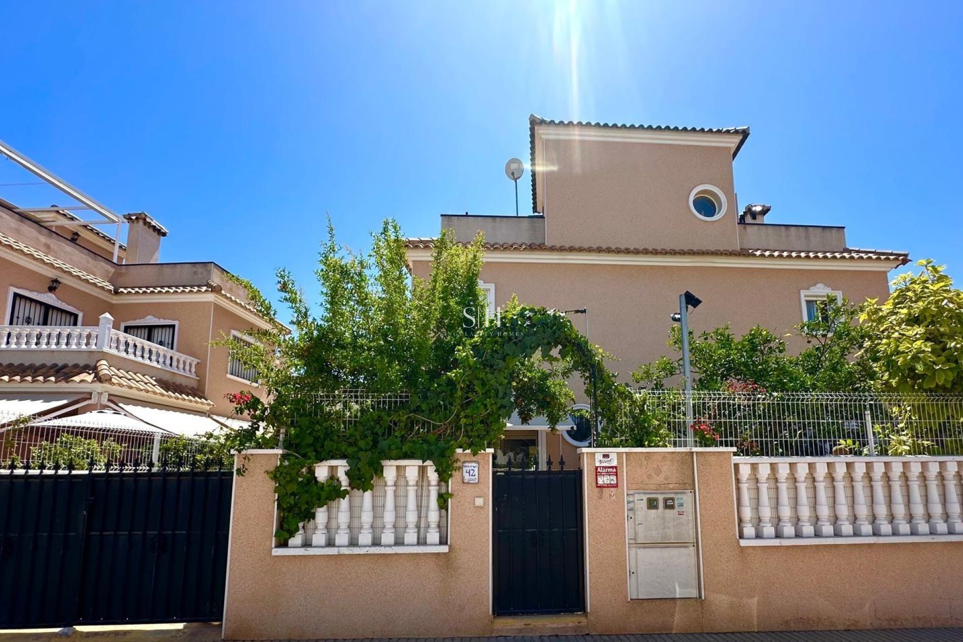 Resale - Villa - Orihuela Costa - La Regia