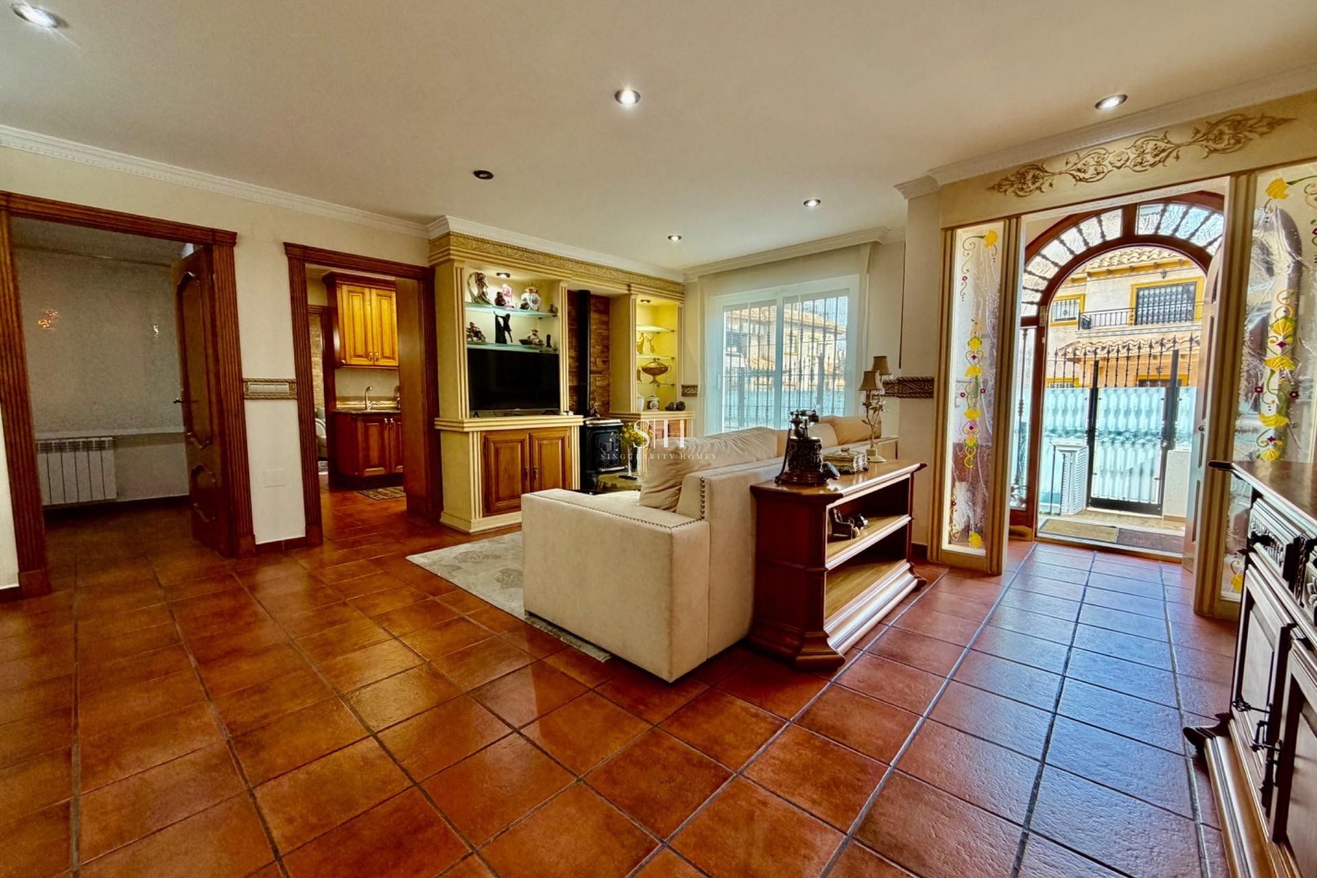 Resale - Villa - Orihuela Costa - La Zenia