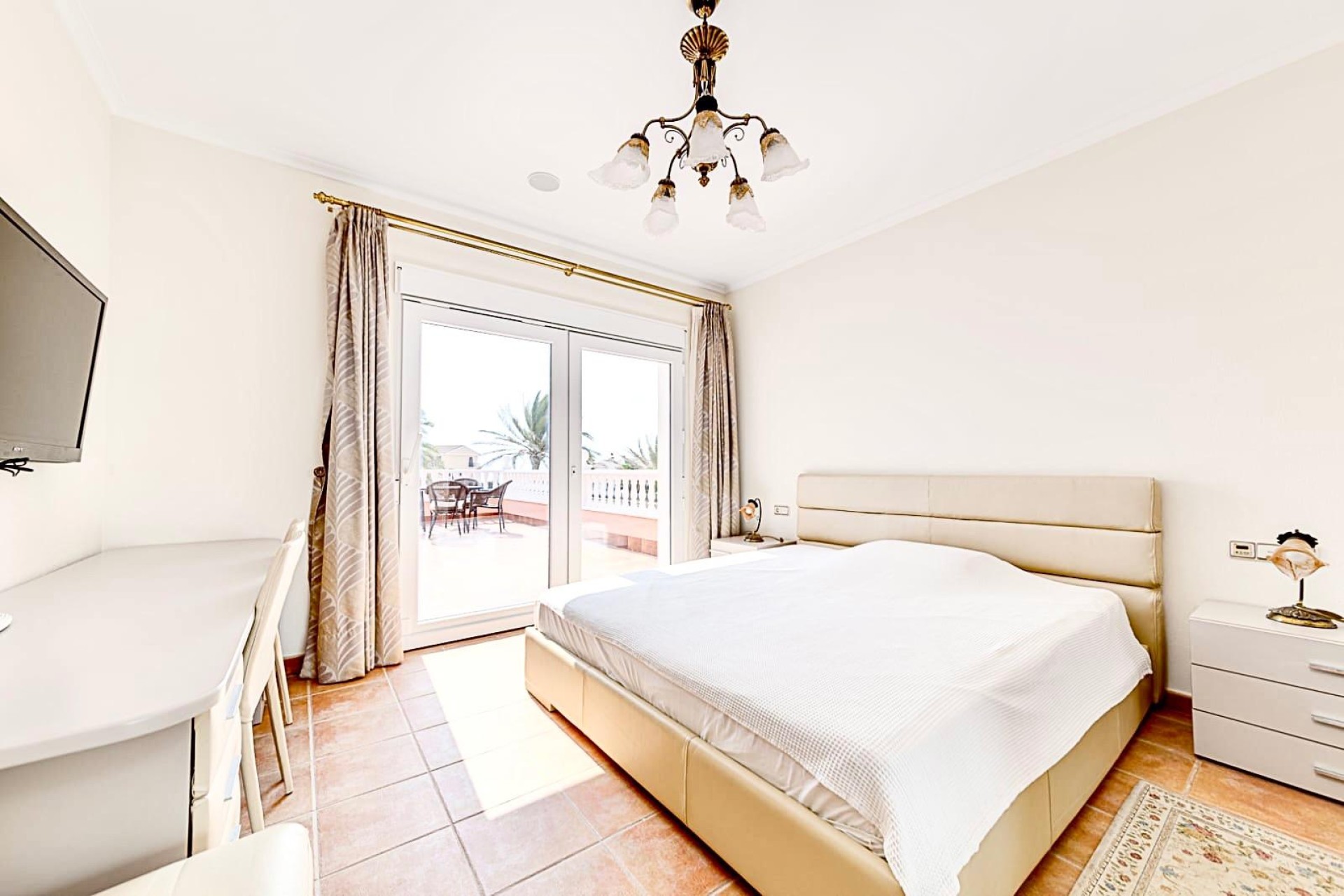 Resale - Villa - Orihuela Costa - La Zenia