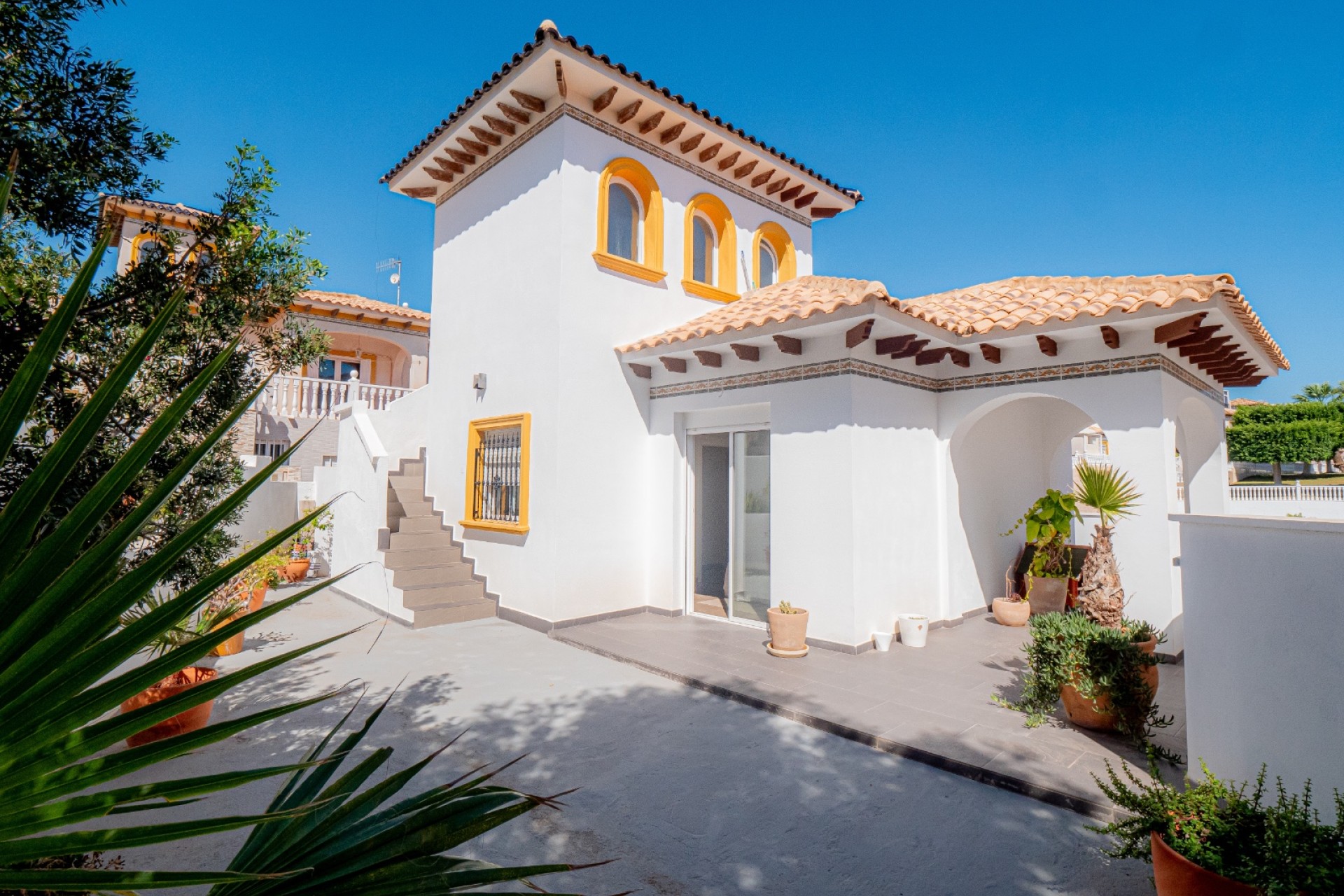 Resale - Villa - Orihuela Costa - La Zenia