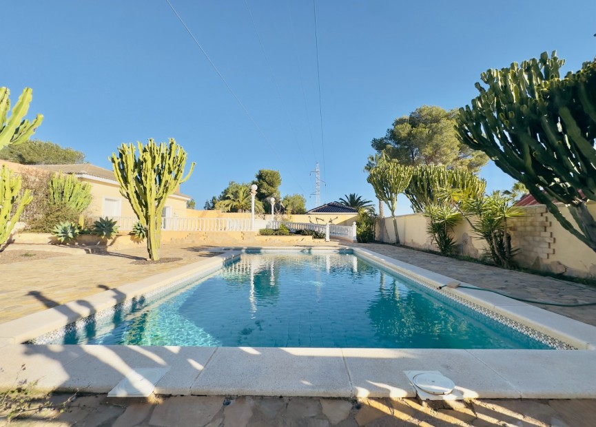 Resale - Villa - Orihuela Costa - Las Filipinas