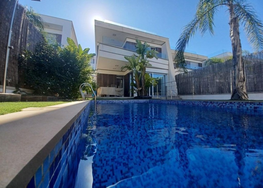 Resale - Villa - Orihuela Costa - Las Filipinas