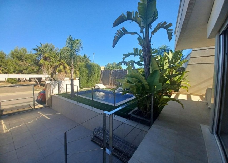 Resale - Villa - Orihuela Costa - Las Filipinas