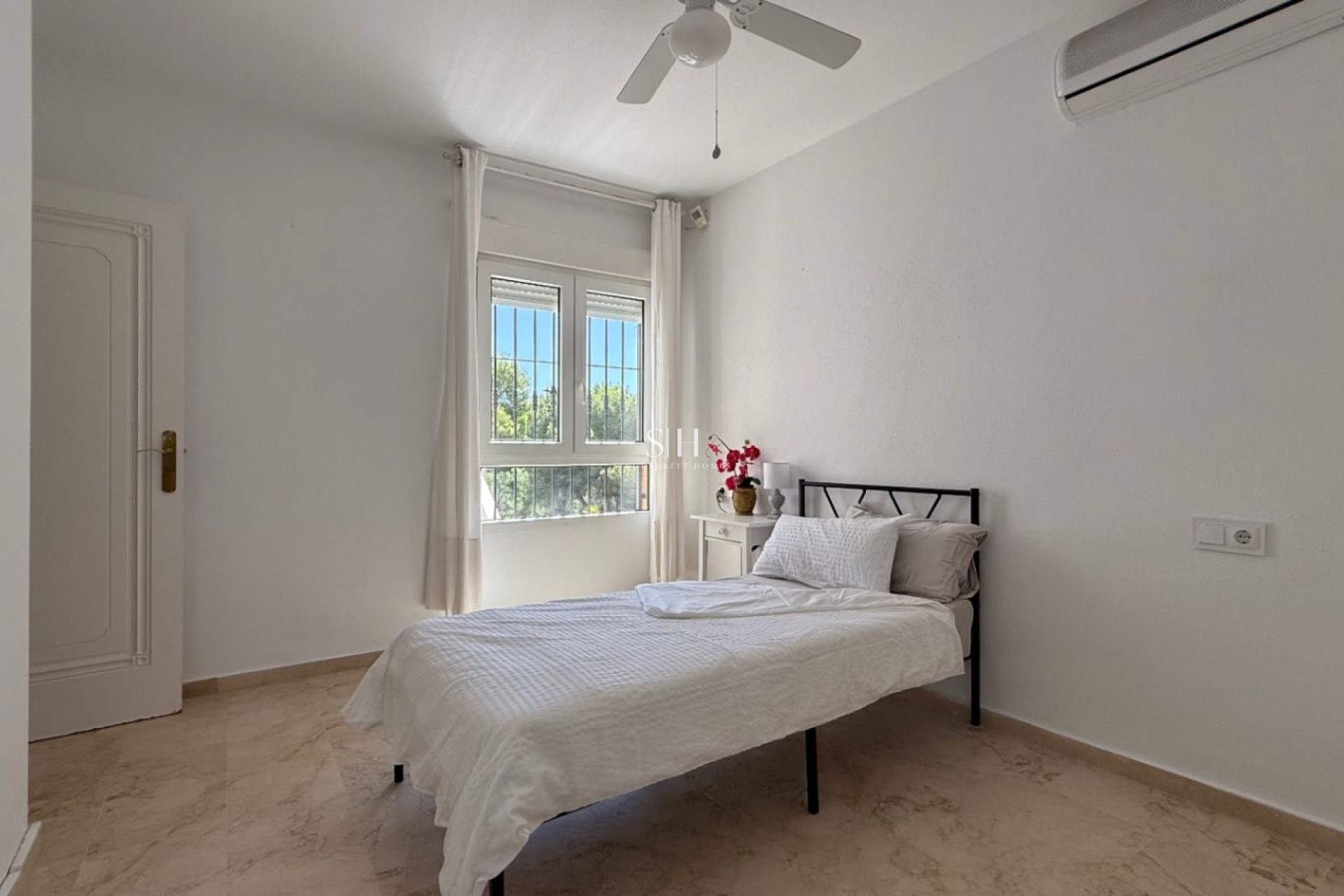 Resale - Villa - Orihuela Costa - Las Ramblas