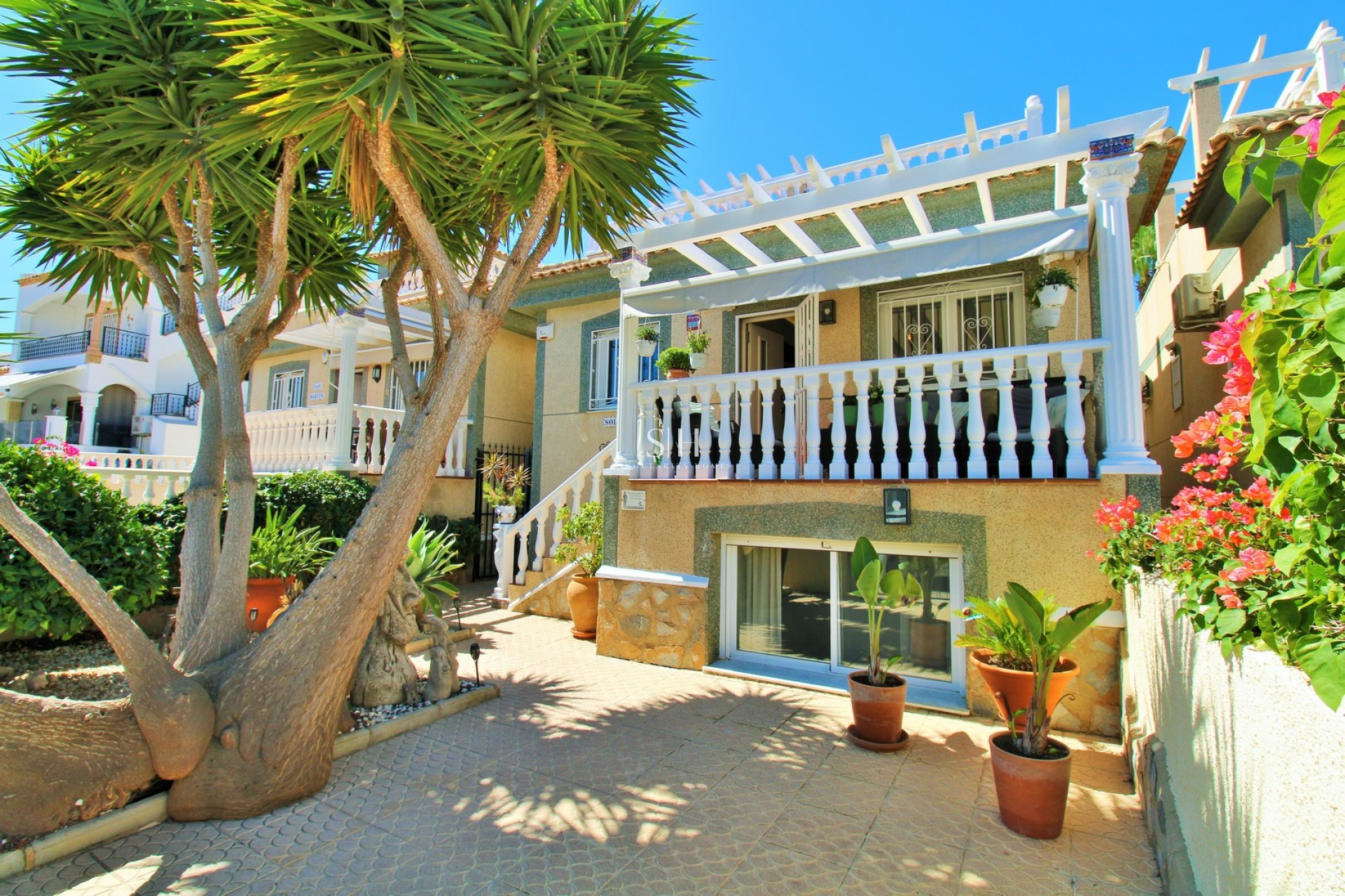 Resale - Villa - Orihuela Costa - Las Violetas