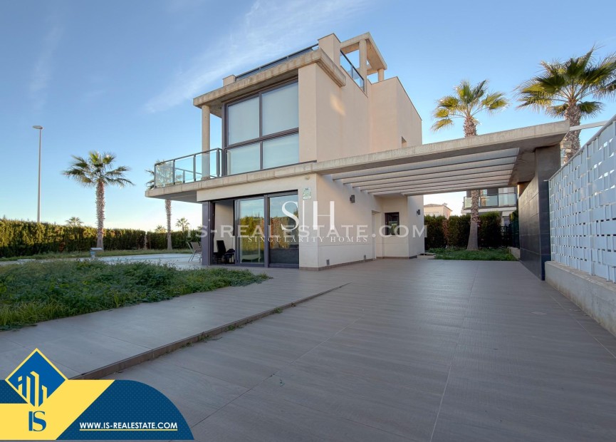 Resale - Villa - Orihuela Costa - Lomas de Cabo Roig