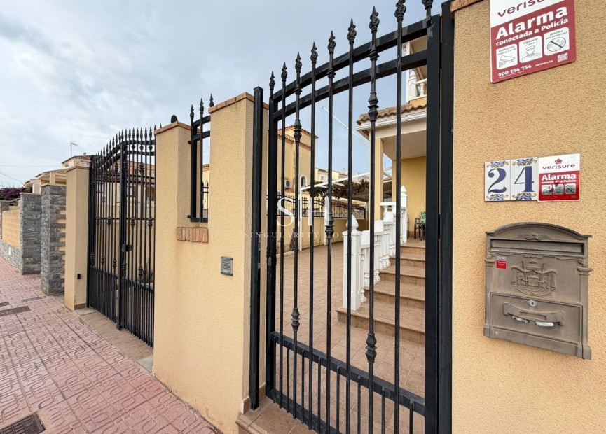 Resale - Villa - Orihuela Costa - Lomas De Don Juan